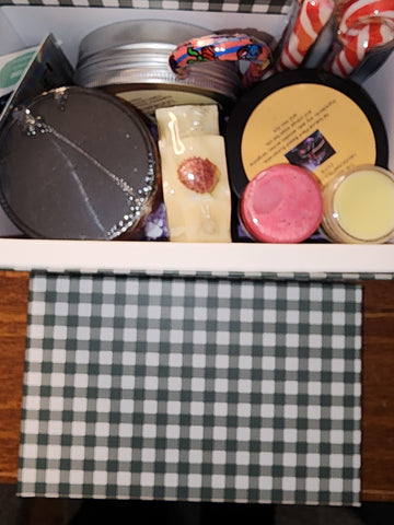 LARGE HOLIDAY GIFT BOX